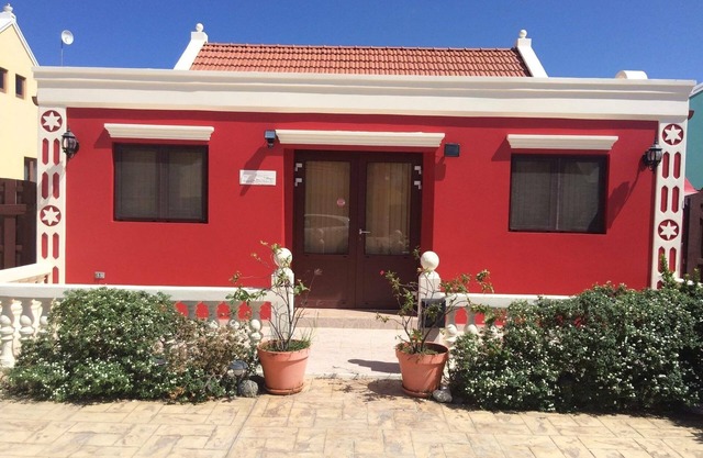 Traditional Cunucu House in Calbas Plaza Aruba
