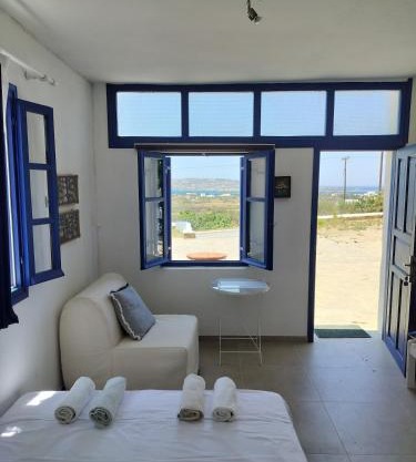 Traditional Cycladic Studio