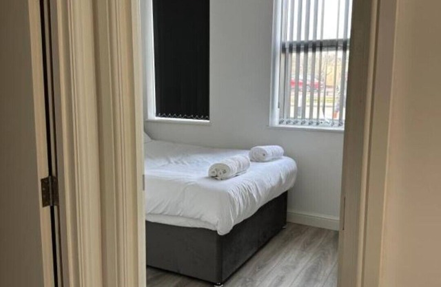 Train Station Aparthotel - Free Wifi, Free Parking Deluxe Double Studio