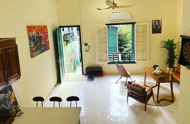 Trang Tien | Indochine French villa w/huge LV & BR - 3' to Hoan Kiem lake