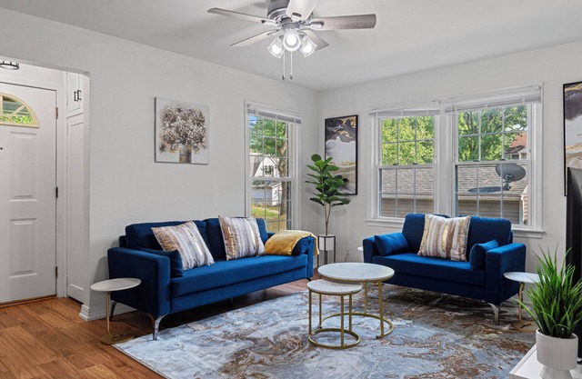 Tranquil 2-bedroom house with a massage chair and a multi-purpose 3rd room