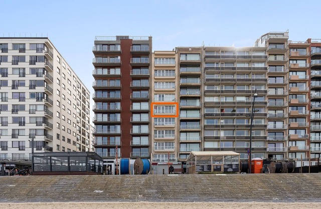 Tranquil apartment with sea view