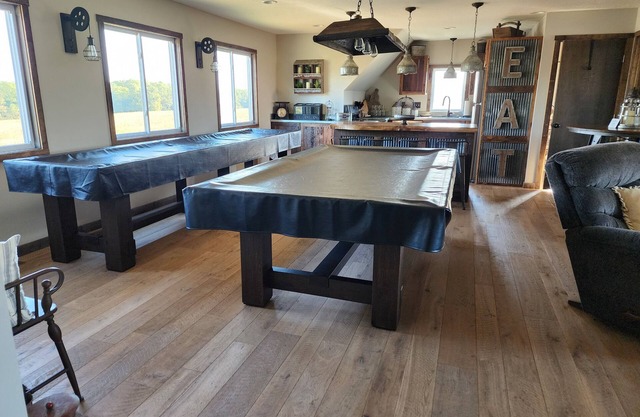 Tranquil Country Loft and backyard paradise in the rolling hills of Gambier, OH