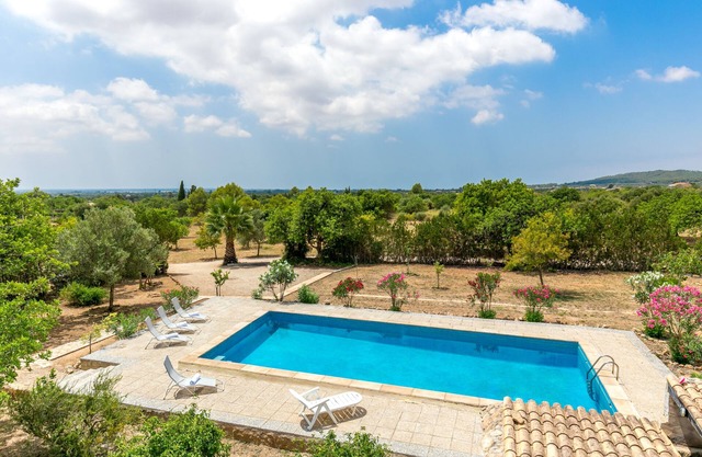 Tranquility and beauty in the country of Mallorca