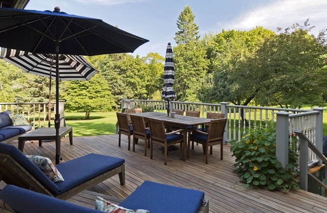 Tranquility Gate House on beautiful estate on Frenchman's Bay
