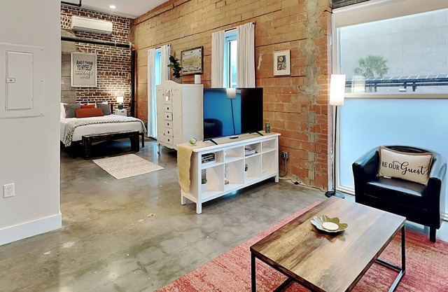 Tremont Meilleur 104 | A Downtown Escape