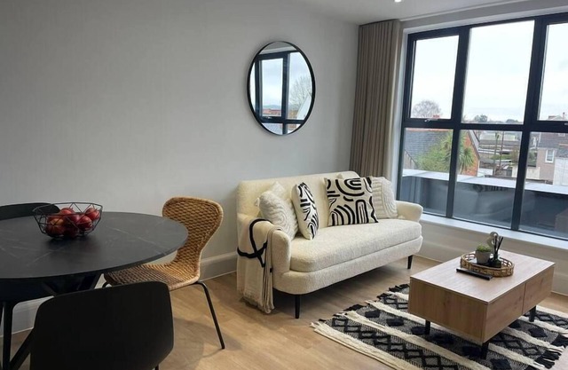 Trendy Apartment in Cardiff