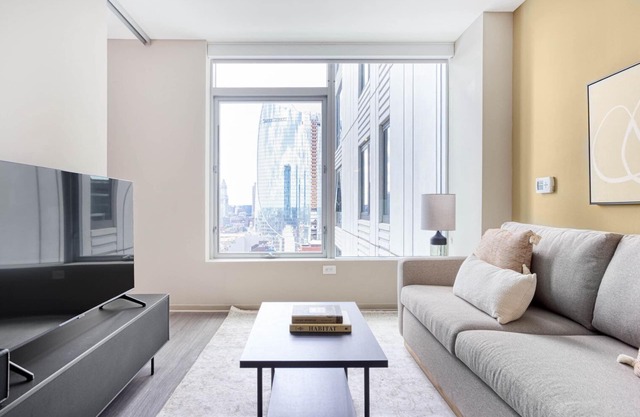 Trendy North Station 1BR w/W/D & Gym, near TD Garden, by Blueground