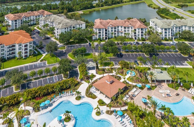 Tropical Dreams Townhome 3 Bedroom Condo by RedAwning