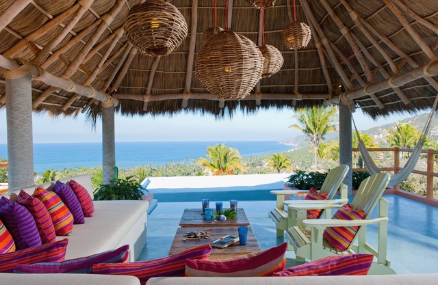 Tropical villa with stunning views of Mexican Pacific coast