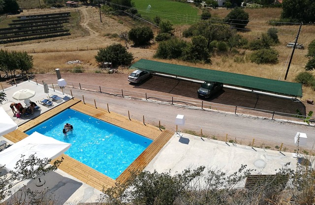 Troyan Hill Type Mais, Garden, Panoramic View & Pool for 2 to 5 adults