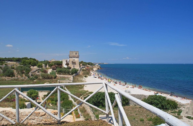 Trulli complex with sea view in Trani