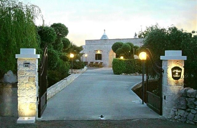 Trulli di Marì: "Trullo Incanto" ideal for families. Playground area. 12km from the sea