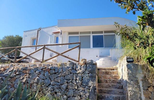 Trullo in panoramic position Ostuni