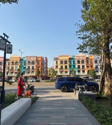 Tuấn Tú Homestay - Vinhomes Ocean Park 2