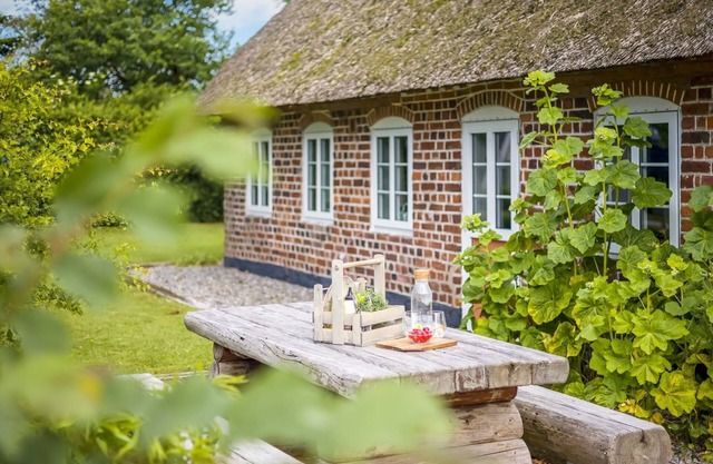 "Tuki" - 10km from the sea by Interhome