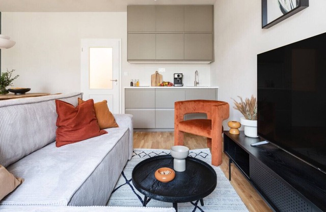 TurnKey | Republic Square Apartment II