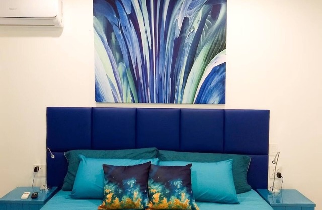 Turquoise Villa 3 bedrooms/2 bathrooms 5 minutes drive to Eagle Beach