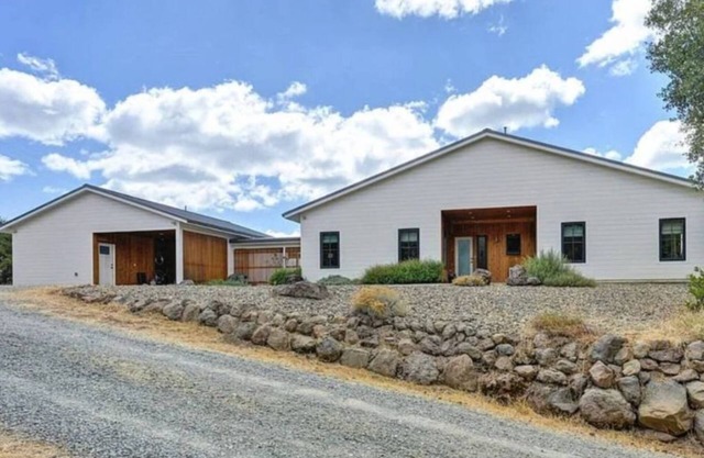 Twin Houses on 25 Acres
