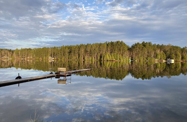 Twin Pines Lake HousenOn beautiful Johnson LakenGwinn, MI