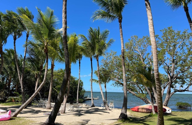 Two Authentic Conch Houses with Private Beach on FL BAY