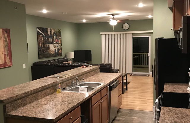 Two bedroom, 2 1/2 bath Condo. Great River Views & Pool!