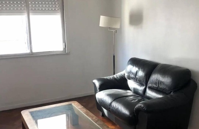 Two bedroom apartment, next to train station Once, next to Congreso
