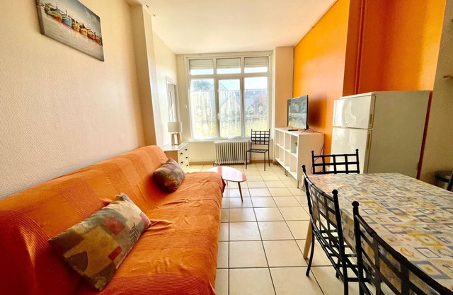 Two-Bedroom Apartment (6 Adults)