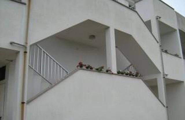 Two bedroom apartment with air-conditioning Povljana, Pag (A-12169-e)