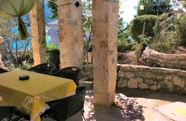Two bedroom apartment near beach Grebaštica, Šibenik (A-5270-b)