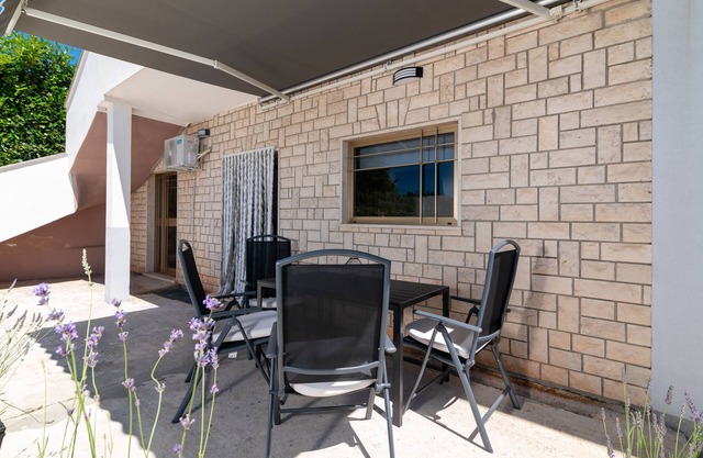 Two bedroom apartment with terrace Peruški, Marčana (A-24578-a)