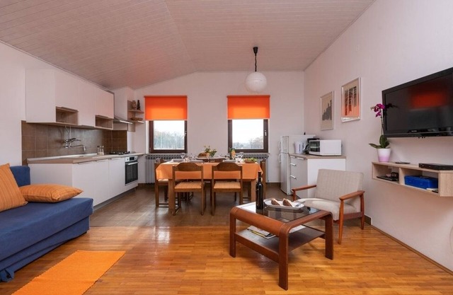 Two bedroom apartment with terrace Manjadvorci, Marčana (A-7445-a)