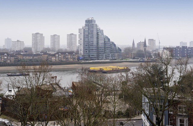 Two Bedroom Chelsea Flat with Amazing River Views