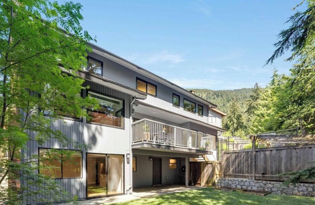 Two Bedroom Mountainside Suite