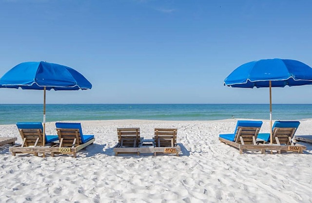 Two Bedroom, Oceanfront, Luxury Condo, Panama City Beach, Florida 4242755