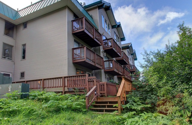 Two Bedroom Ski-in-Ski-out Condo at the base of Alyeska Ski Resort