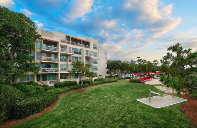 Two bedroom, ground floor, oceanfront Marriott condo in Sea Pines on HHI!