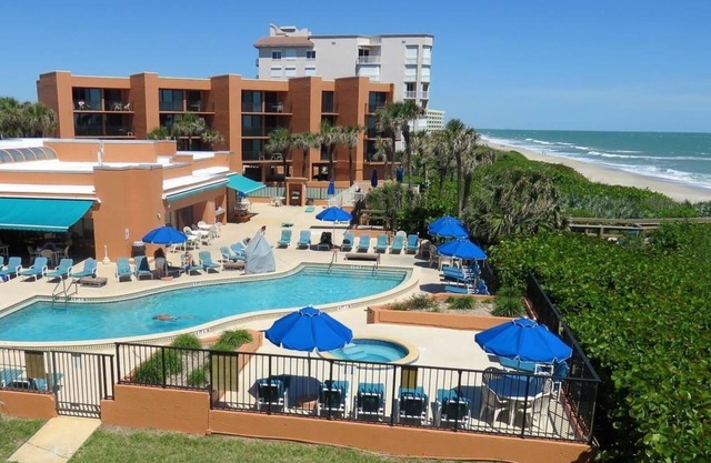 Two Bedroom, Ocean Front Luxury Condo 1940842