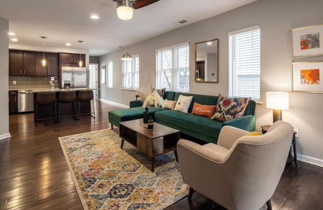 Two Comfy Condos Near City Center OTR UC Zoo