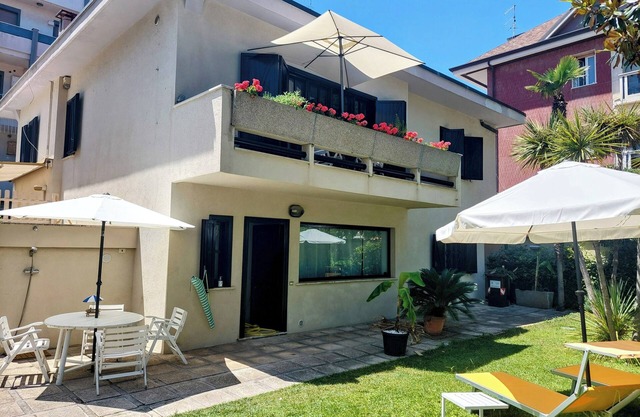 Two-room apartment with balcony in Villino D'Agostino