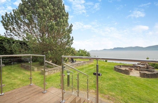 Ty Glan Mor (The Beach House)