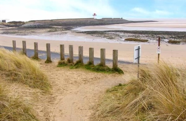TY TWT, pet friendly, country holiday cottage in Burry Port