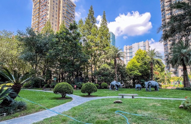 Tyms 3BR 2BA Apartment in Xujiahui