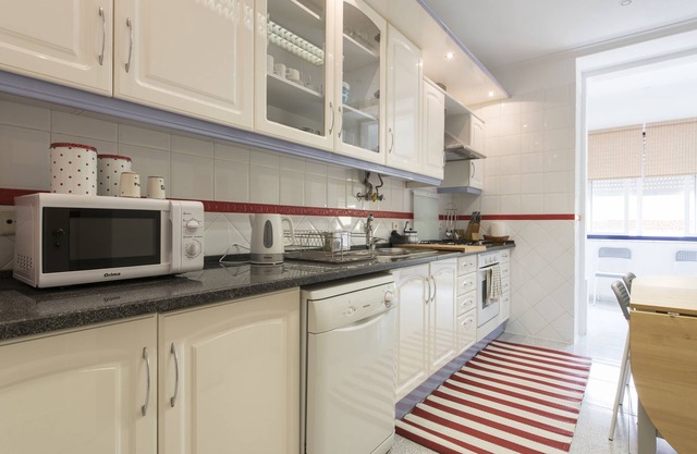 Typical, family apartment with terrace for up to 8 people.