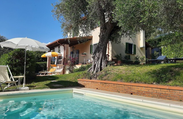 Typical Tuscan country house on the hills between Viareggio and Camaiore.