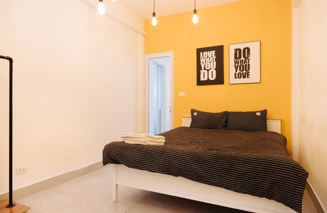 UINQUE Railway View Apartment - SPACIOUS & PRIVATE