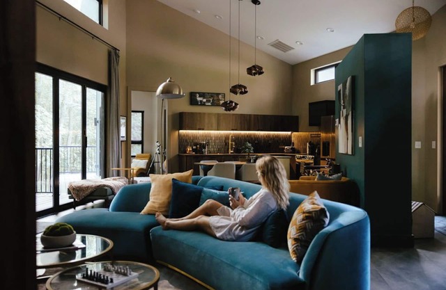 Ultra Luxe Modern : 15 minutes from Hocking Hills State Park : Stunning Views