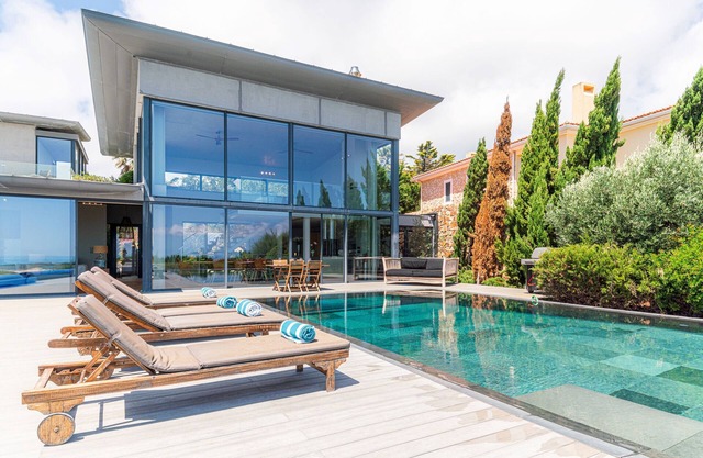Ultra Modern Cascais Villa | 4 Bedrooms | Villa Equador | Pool Table | Stunning Sea Views