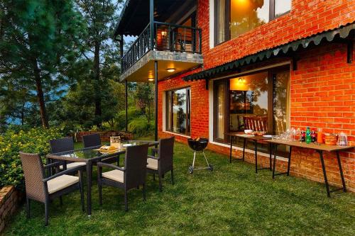 Uncle Bob Villa Best View In Kasauli 3BDR wCook