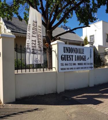 Uniondale Guest Lodge